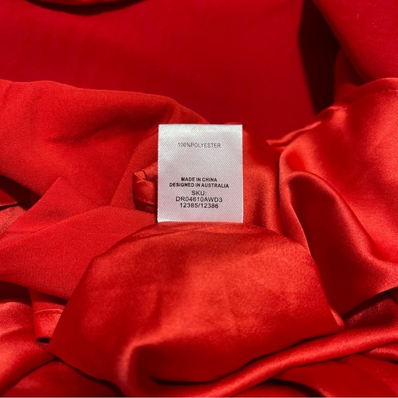 MESHKI Davina Red Satin Long Sleeve Open Back Mini Dress Small NWT - Picture 15 of 15